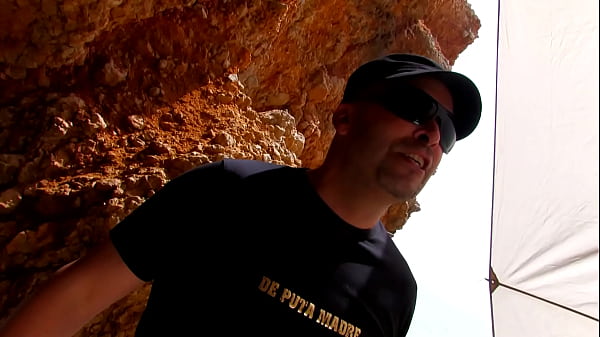 Nonton Sofia Valentine Fuck In Desert thumbnail