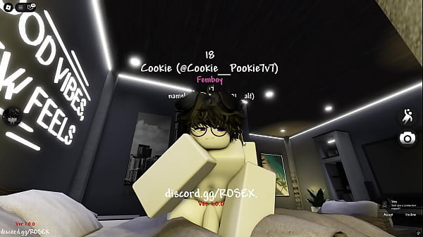 Another day with a fan in roblox &lt_3