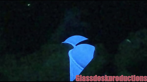 Play MP4 - &ast;> Black-light secret model