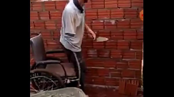 Ajude ele