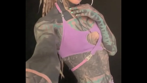 In lethe intimates backstage from my photoshoot with marastarphotography - you like this look ?#tattooart #feettattos #in... 