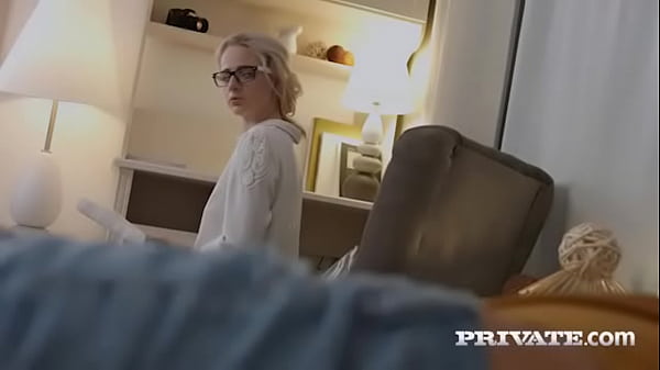 Hanna Rey Naughy Roommate