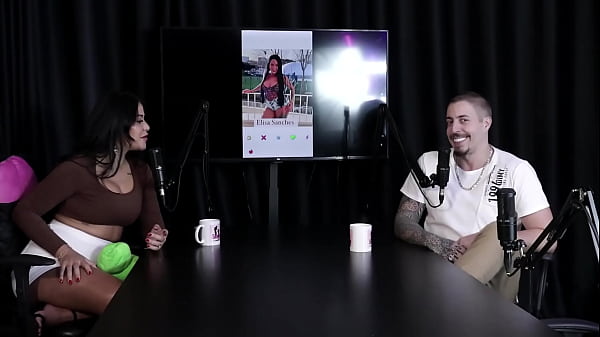 Normal_do ator_brochar_mas nãoprecisater um_pau enorme não_curte menage masculina eo gang_bang reverso Alemão SHEER RED