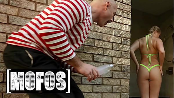 CharlesDera Watches Harley King s Rubbing SoapOn Her_Ass And_Becomes_So HornyTo FuckHer MOFOS