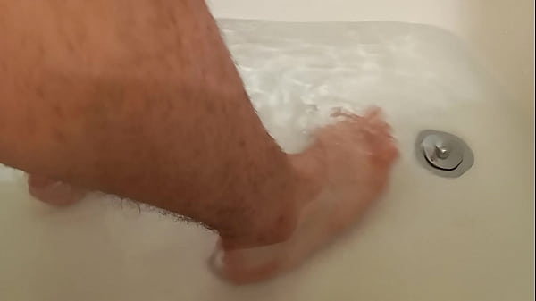 Bath Juice Is Too Hot thumbnail