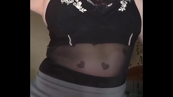 Nonton Sexy Dancing Busty Goth Girl Striptease And Chubby Slut Squirt thumbnail