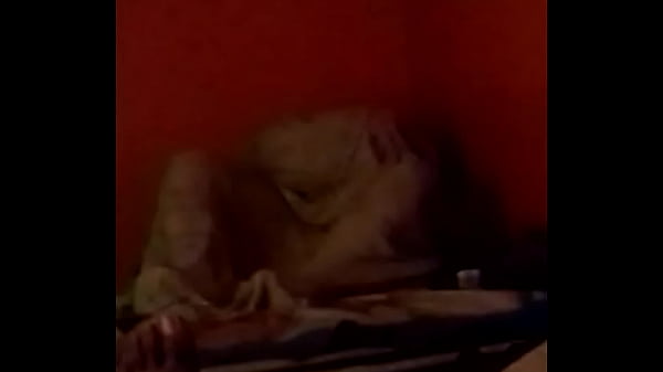 Cogiendo duro a mi amiga 