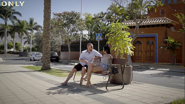 Gorgeous nilla black does anal 