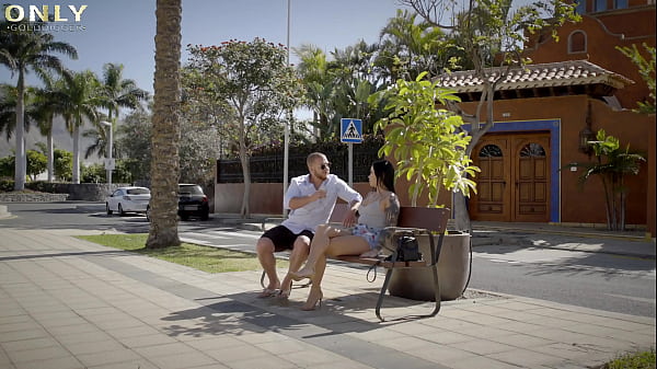 Nonton Gorgeous Nilla Black Does Anal thumbnail