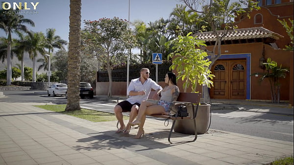 Gorgeous nilla black does anal 