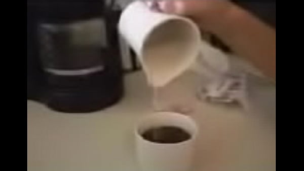 Nonton The Girl Press Boobs thumbnail