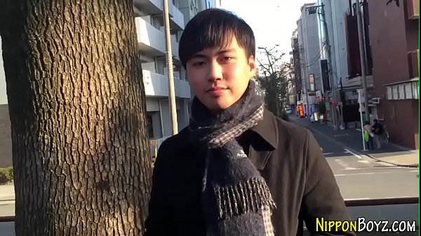 Play MP4 - Japanese stud solo tugs