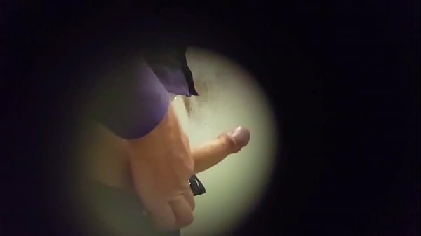 Gay Batendo Uma No Shopping thumbnail