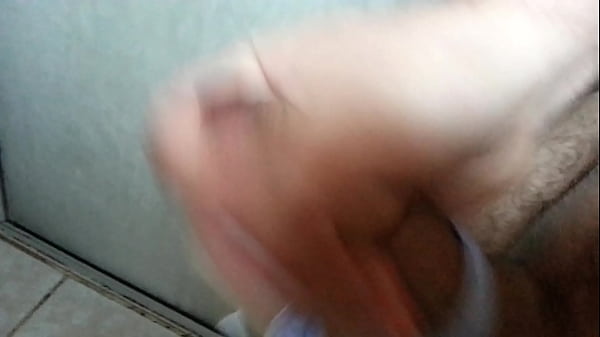 Play MP4 - Punheta com a calcinhaa da esposa