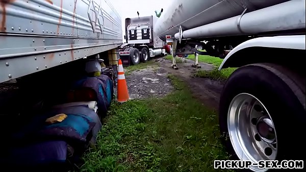 Skanky Czech babe gets her_pussy rammed