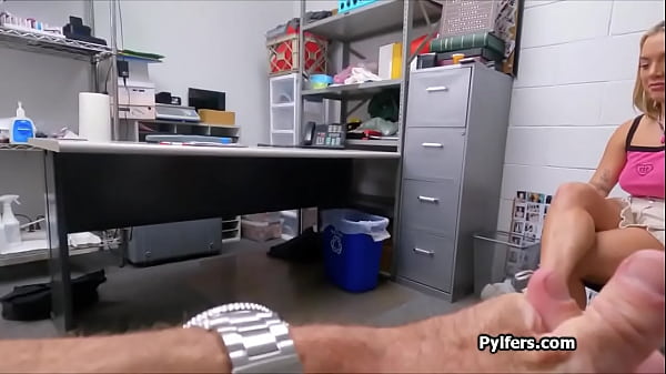 Nonton Sucking Dick For A New Dress thumbnail