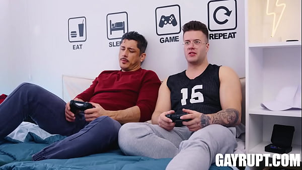 Play MP4 - Gaming Gone Wild&colon; Clark & Rocky's Unexpected Fun