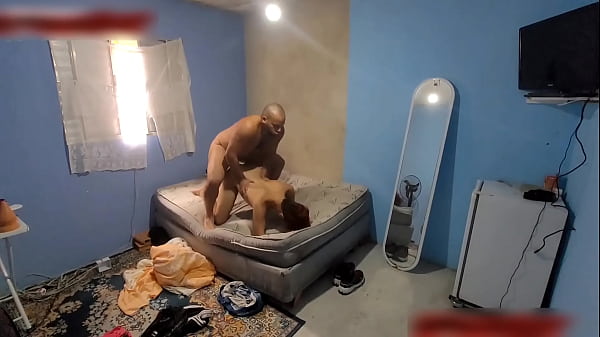 Abrindo o c&uacute; do ruivo 