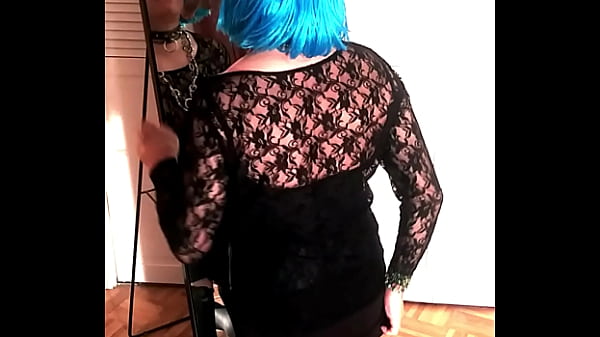 Kandi Kane Gets On Her Knees & Sucks Some THICK Dick! 