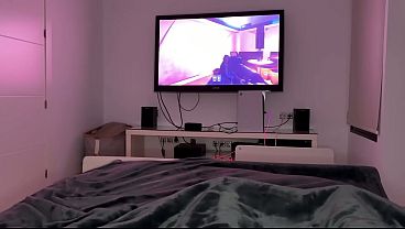 Nonton Gaming With Stepsis Ends In Hard Fuck thumbnail