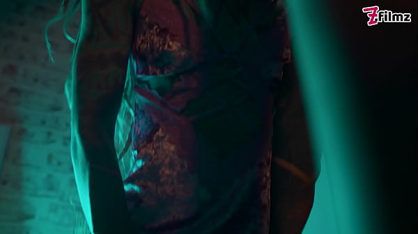 Bwc security caught a tattooed girl her pussy so good so he fuck her anal