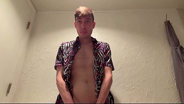 Nonton Showing Skinny Twink Body thumbnail