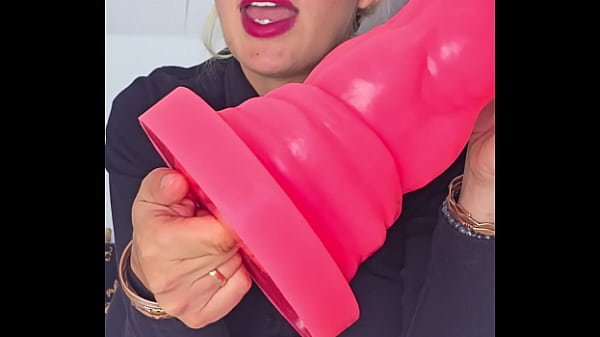 My new unboxing penelope black diamond with her new 12 inch big veiny realistic and 13 5 inch bulldog dildos from erotixxxtoys