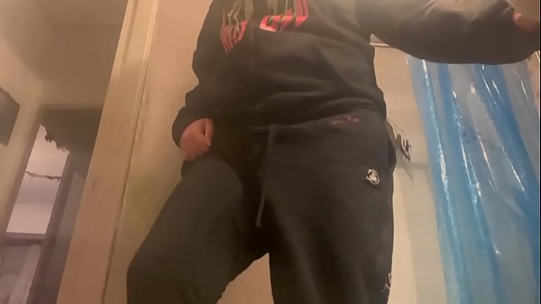 Nonton Rebeca Addams The-second Dirty Feet In The Laundry Room thumbnail