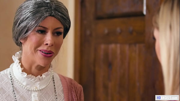 Mysterious Nanny And StepDaughter - A Mrs. Doubtfire Parody