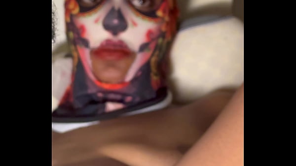 Nonton Eat The Pussy Good And Wet Movie Night Pt 2 thumbnail