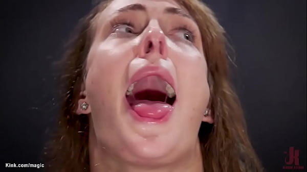 Play MP4 - Bbc boss fucks MILF and stepdaughter