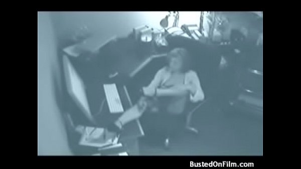 Play MP4 - Pussy Twiddle