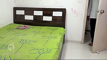 Nonton चढ़ गयी दूसरे के लैंड से बराबरी करने लगी thumbnail