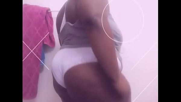 Play MP4 - Bbw thot twerking with s&period; filter