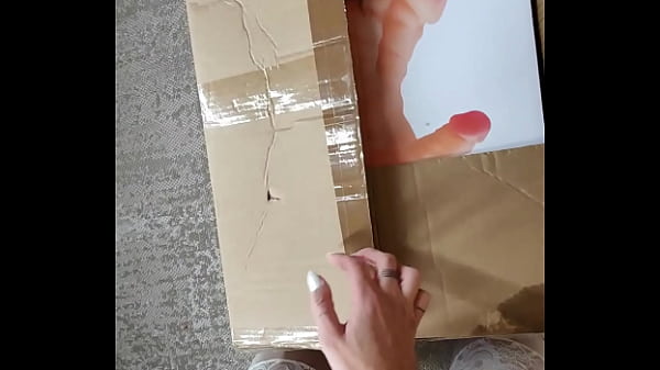 Play MP4 - Je r&eacute;alise le fantasme d'un abonn&eacute;&period; Celui de m'offrir un TOYS bien sp&eacute;cial &period;&period;&period;