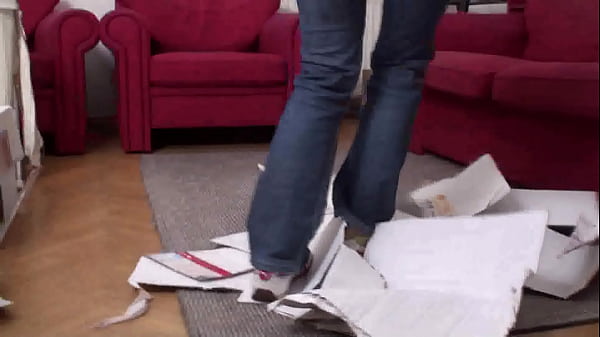 Carton Crush By Melady thumbnail