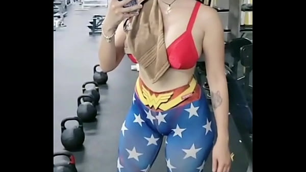 Nonton Bundao Gostoso thumbnail