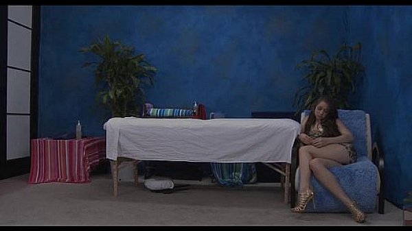 Nonton Hot Masseuse With Tiny Pointer thumbnail