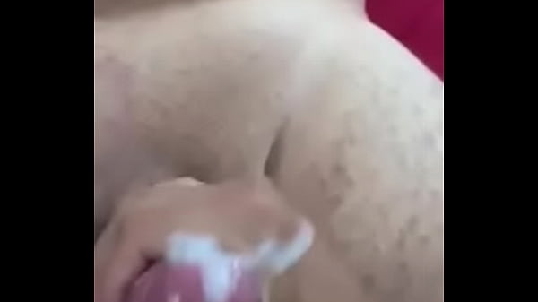 Una paja ma&ntilde;anera echa en casa 