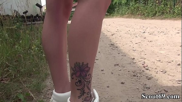 Play MP4 - German Scout - Pia bei Street Casting Anal gefickt