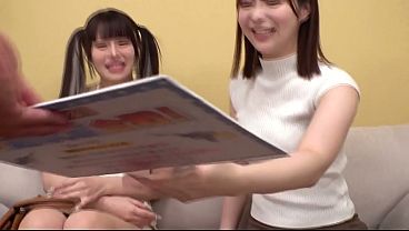 Nonton パート2 セルフ潮・手マン潮・電マ潮・ハメ潮と吹いても吹いても止まらない連続イキ潮をお互い全身に浴びあってびちょびちょ発情オマ○コにデカチン中出し4p 大乱交！ thumbnail
