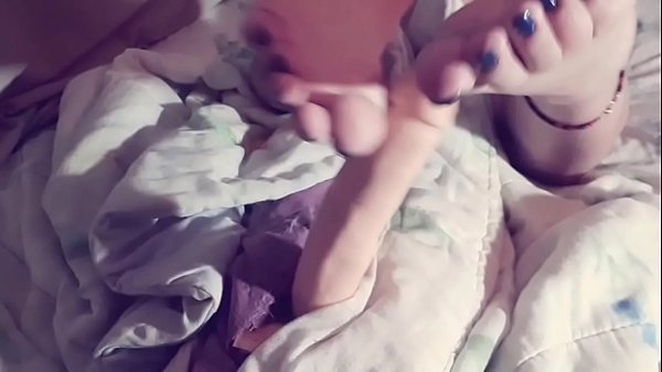 Play MP4 - Footjob Alana