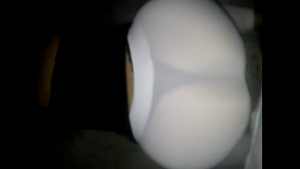 rica esposa con leggins transparentes