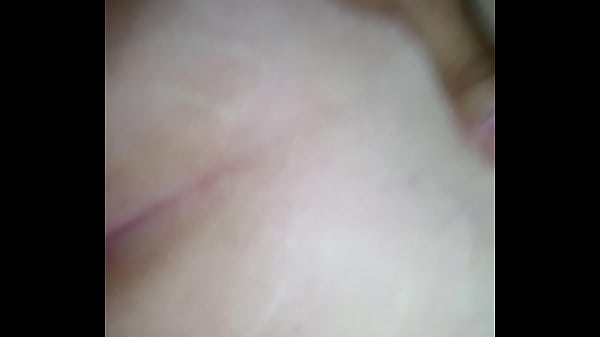 Sedutor gozando na loira 