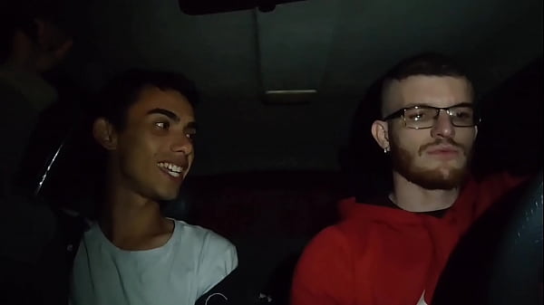 dei carona pra um rapaz veja no que deu 