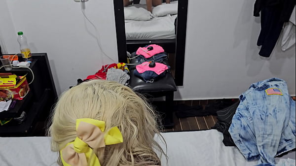 WHILE MY WHORE BLONDE WITH WHITE ASS AND PINK ANUS COMES IN ORGASMS I ENJOY IMMENSE PLEASURE. 