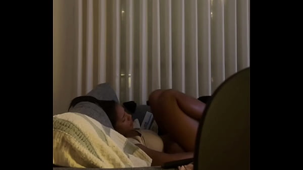 He sucks me and licks my pussy until I squirt -amateur couple- nysdel 