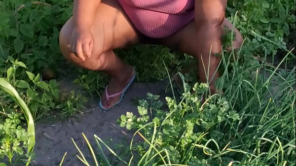 Nonton Crente Cuidando Da Horta Da Igreja thumbnail