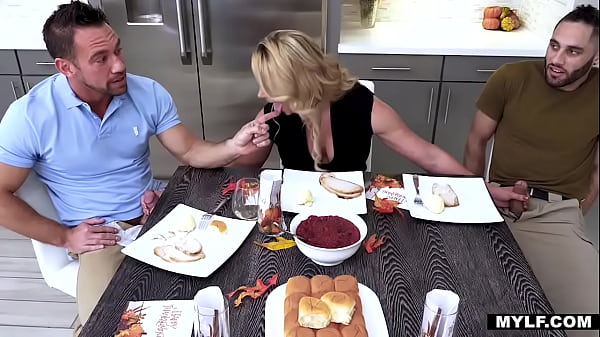 Play MP4 - Hot 3some with Busty MILF neighbor Phoenix Marie