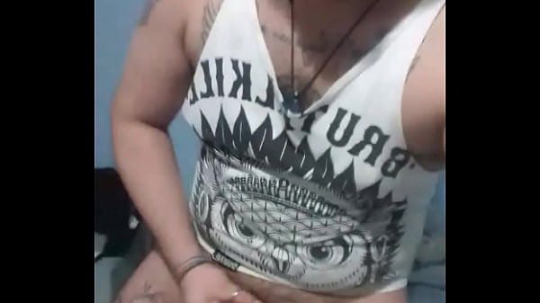 Play MP4 - No tes&atilde;o punhetando at&eacute; gozar